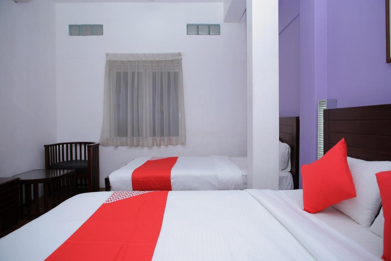 Oyo 256 Subash Hotel Джафна Экстерьер фото